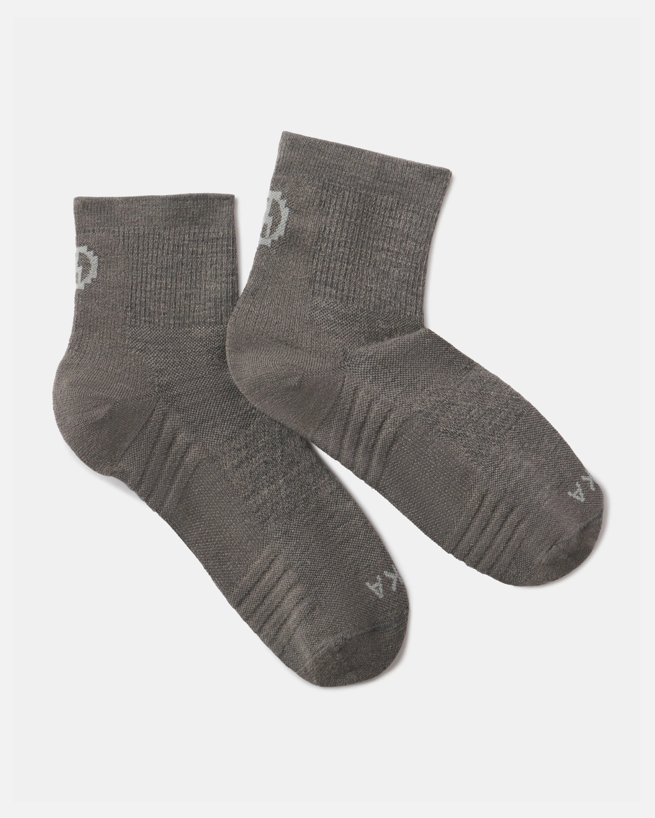Trail 1/4 Crew Socks – Lightweight Hiking Socks – PAKA®