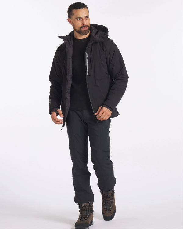 Man wearing Men's Apu Parka