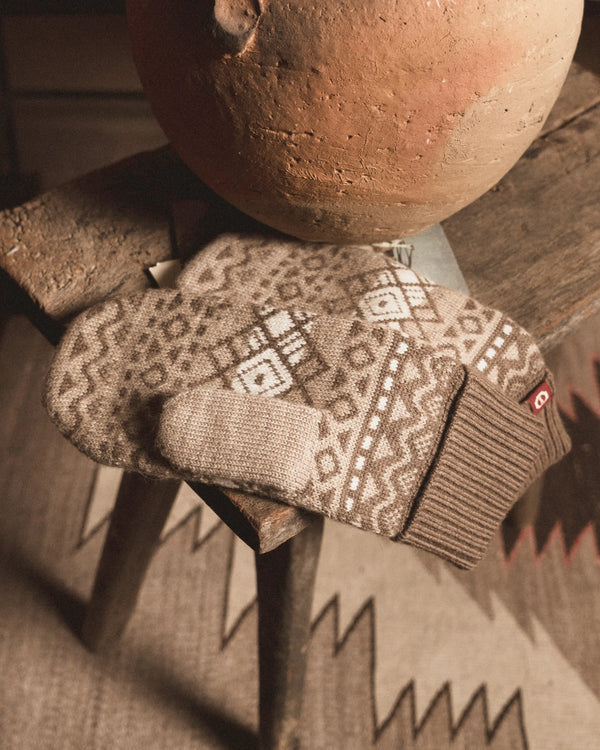 Quechua Heritage Mitten