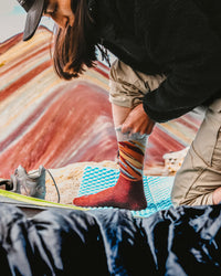 Essential Rainbow Mountain Crew Socks