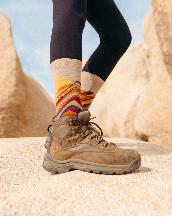 Essential Rainbow Mountain Crew Socks