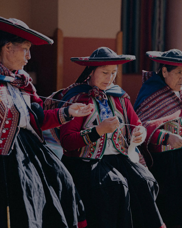 300+ Quechua weavers supported