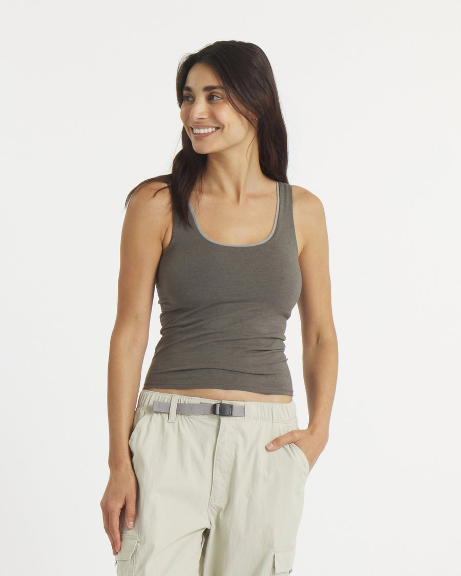 Melina is 5'6", chest 32", waist 24.5", hips 36" and wearing a size S.