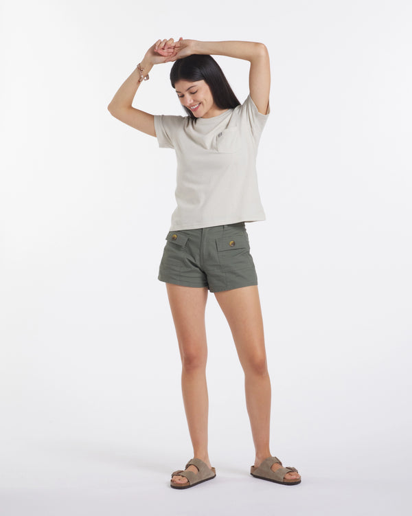 Woman with Hands Crossed Over Head in Lightweight Alpaca Bone / White Pocket T-Shirt – PAKA Apparel