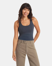 Jess is 5’7”, hips 35”, waist 26”, chest 32A and wearing a size XS.