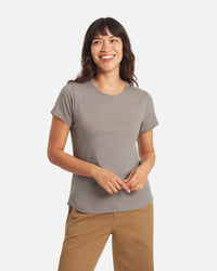 Jess is 5’7”, hips 35”, waist 26”, chest 32A and wearing a size XS.